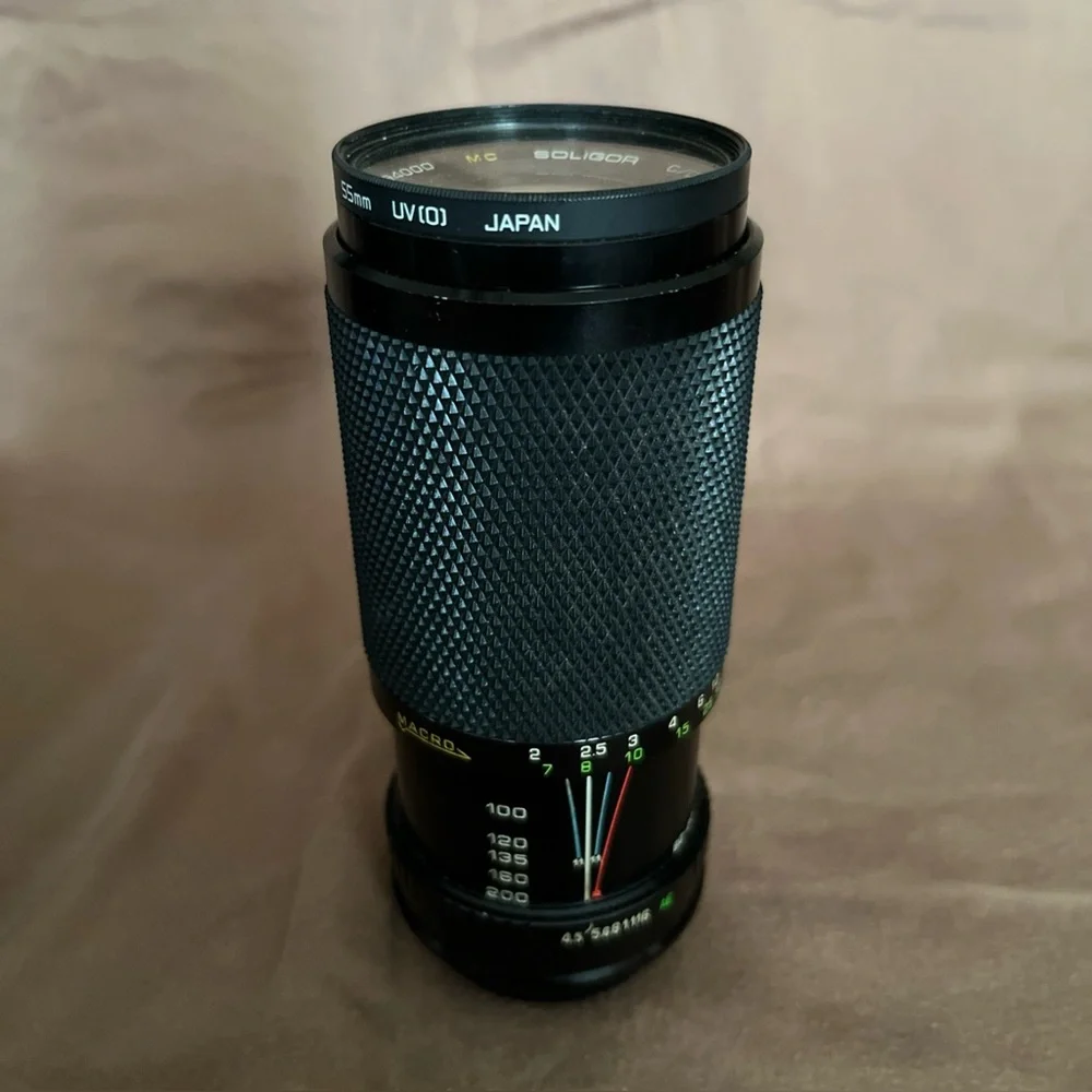 SOLIGOR 80-200mm F4.5 Multicoated Zoom+Macro C/D Auto Lens F Mount w/case
